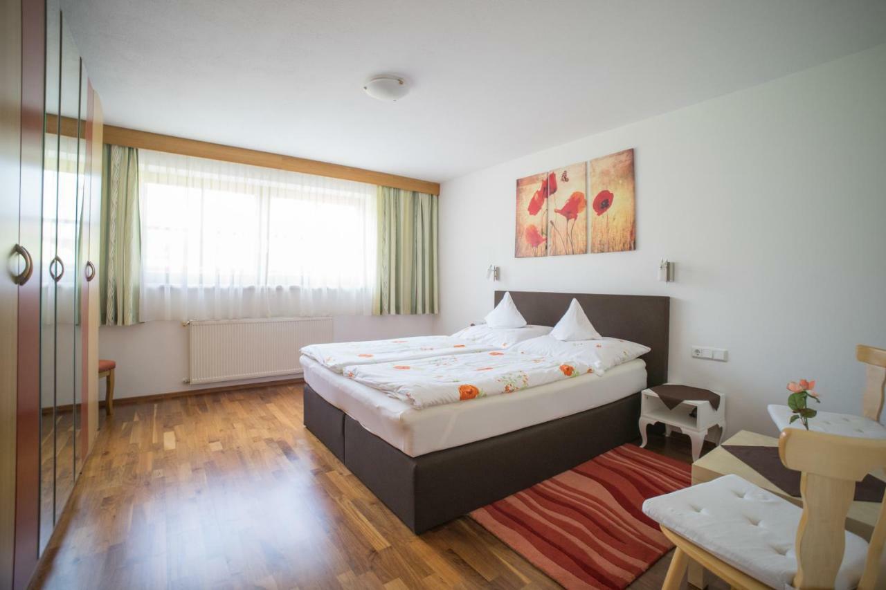 Haus Berta Appartement Leutasch Buitenkant foto